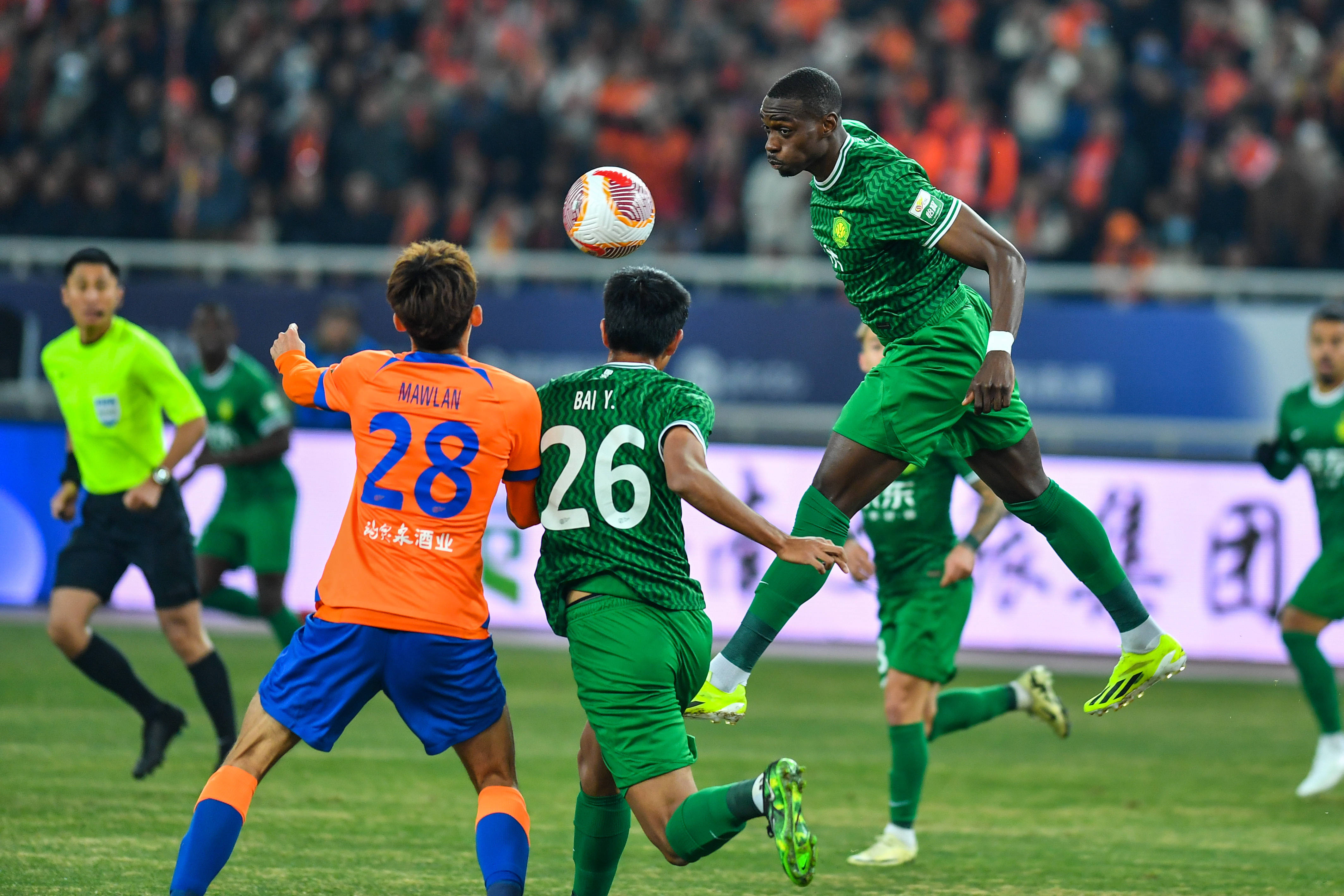 包含国内业余联赛精彩纷呈,球队竞争激烈的词条 包含国内业余联赛精彩纷呈,球队竞争激烈的词条