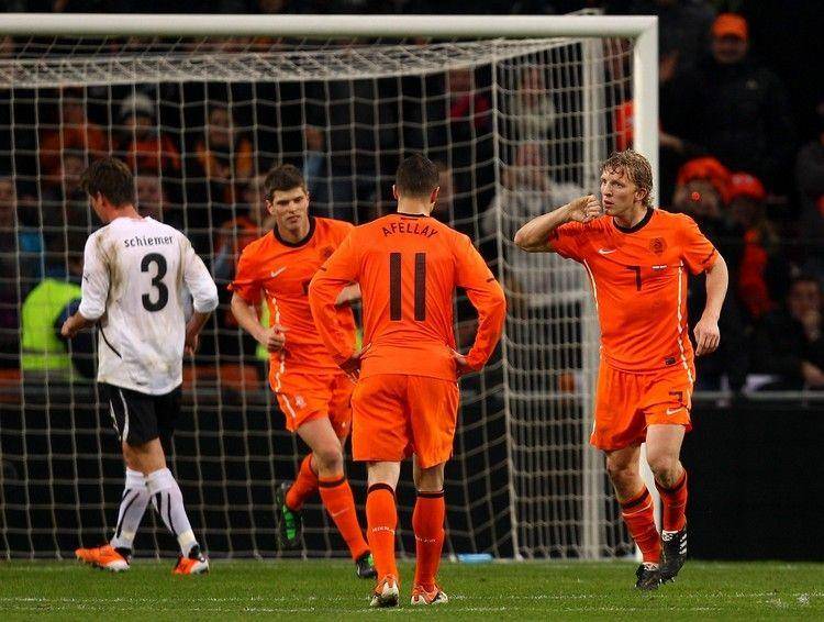 开云APP-关于芬兰队在比赛中奋力拼搏，为晋级而战的信息