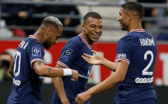 苏里南队在欧洲杯赛场上引人注目的简单介绍 苏里南队在欧洲杯赛场上引人注目的简单介绍