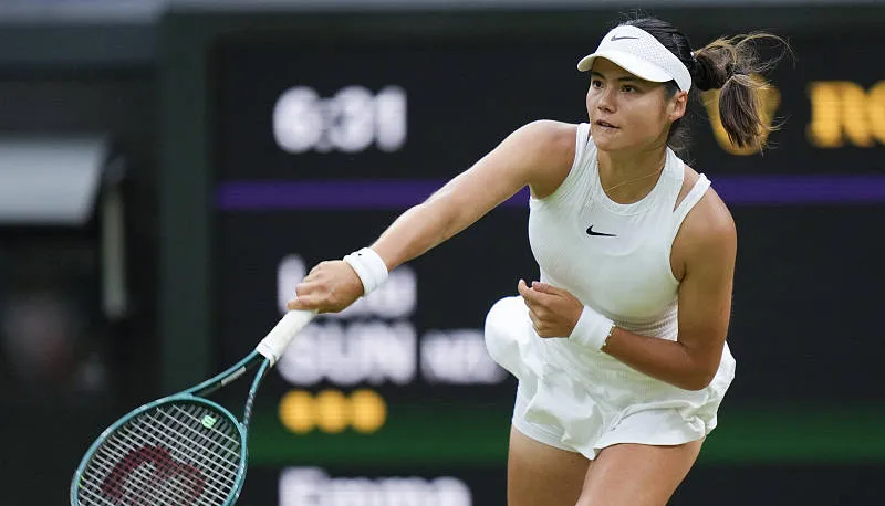 新西兰选手在激烈比拼中逆袭获胜 新西兰选手在激烈比拼中逆袭获胜