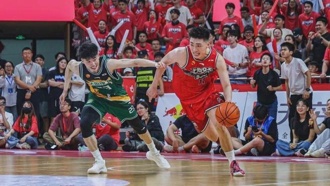 开云体育入口-上海大鲨鱼队与广州广东队进行激烈对抗的简单介绍