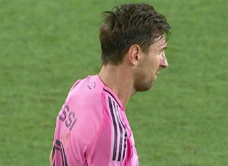 开云体育官网-巴塞罗那击败皇家社会，梅西梅开二度助球队取得胜利的简单介绍