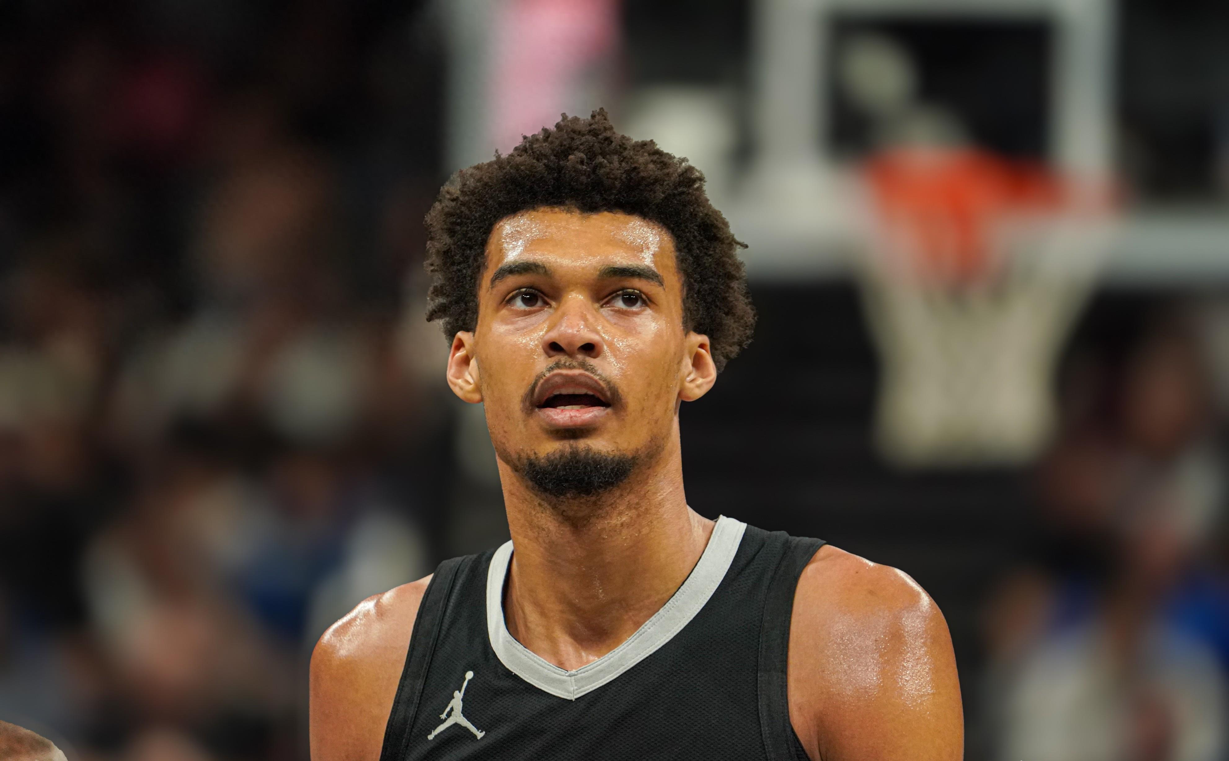 马刺负于黄蜂,差点逆转遗憾失败的简单介绍 马刺负于黄蜂,差点逆转遗憾失败的简单介绍