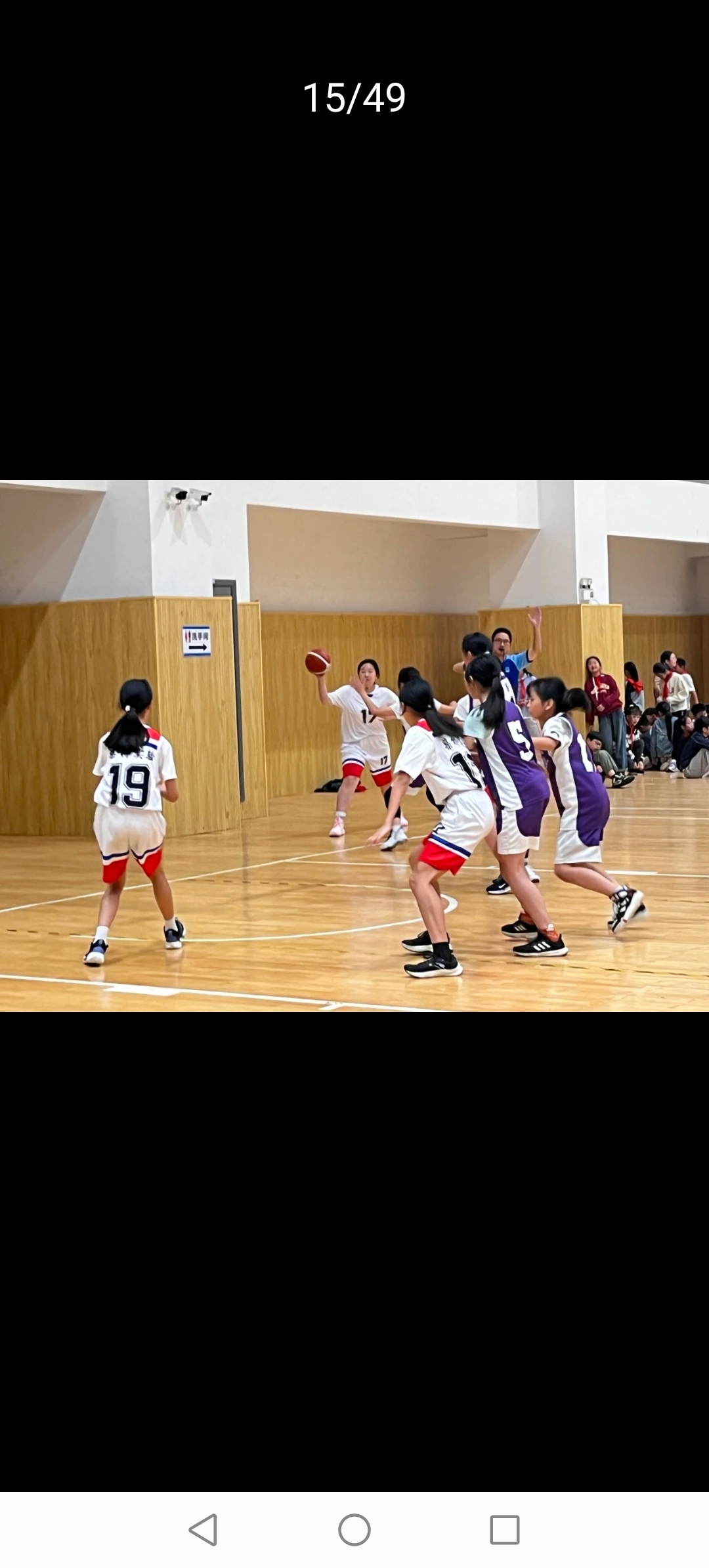 比赛场上的精彩瞬间,再现球员们的决心与努力 比赛场上的精彩瞬间,再现球员们的决心与努力