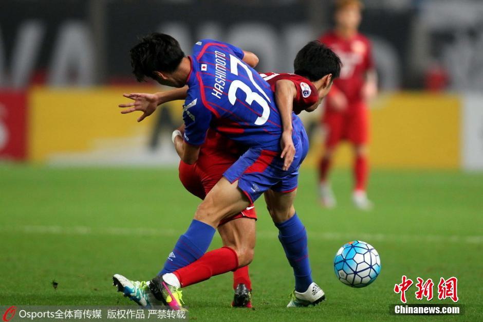 汉城FC成功挺进下一轮比赛,士气高涨 汉城FC成功挺进下一轮比赛,士气高涨