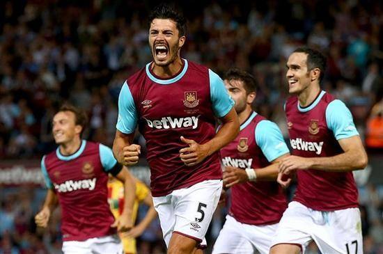 开云体育在线-维拉别墅大比分领先，确保胜局