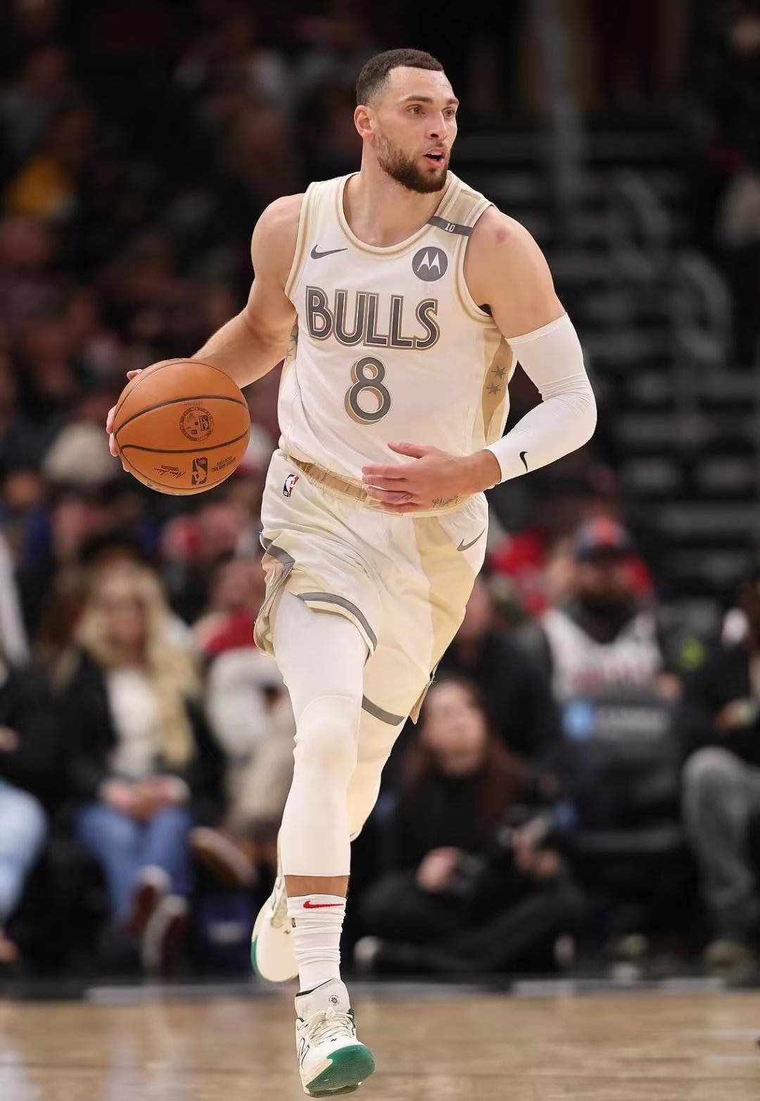 马刺逆转火箭,布克打破历史纪录 马刺逆转火箭,布克打破历史纪录