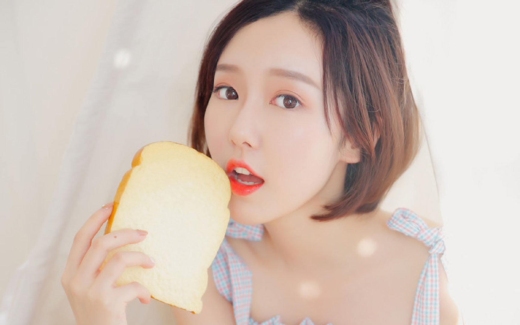 雄鹿用三分暴雨轰开奥运大门,一场常规赛如何演变为国际篮球的战术预演?